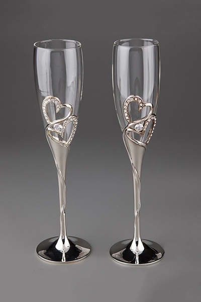 Картинка: Свадебные бокалы «Два сердца в стразах»
